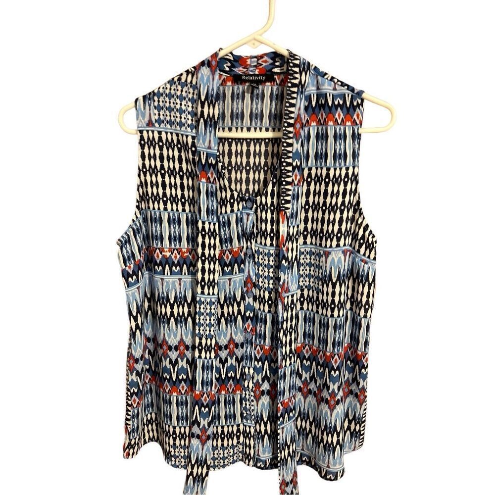 Relativity Sleeveless VNeck Button Down Blouse Women’s Size M Front Tie NWT